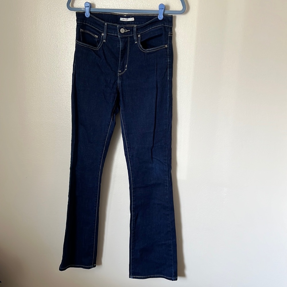 Levis Slimming Boot Jeans